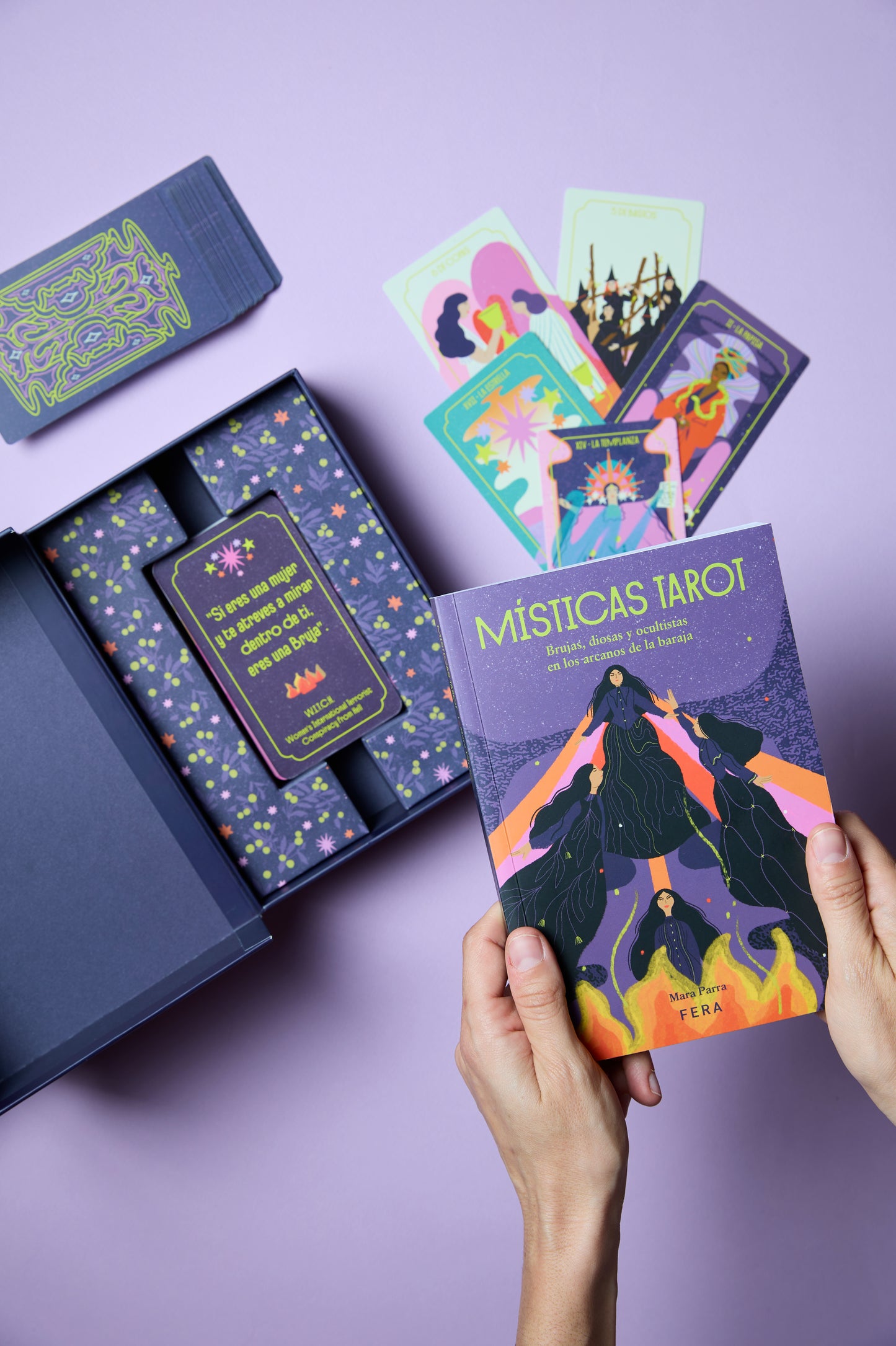 Místicas Tarot: edición especial (libro + baraja)